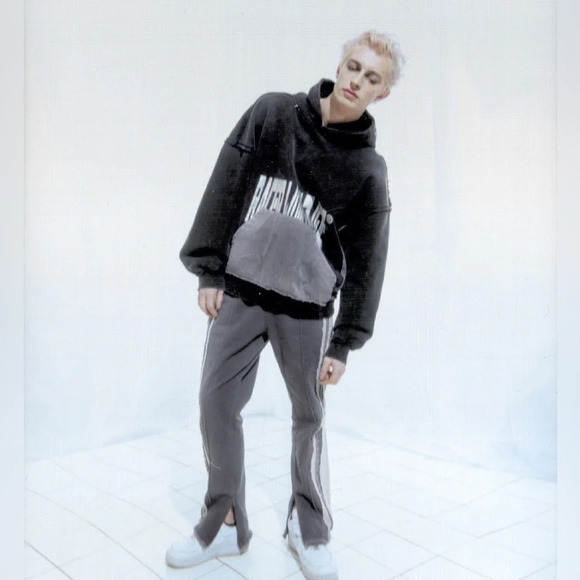 RACERWORLDWIDE X 22DABE22 Fray Jeans Designer The Real Real. D - Picture 1 of 6